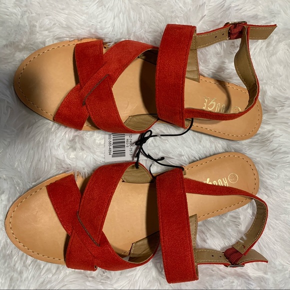 🆕Rouge Helium Red Women Crisscrossed Front Sandal - Picture 3 of 16